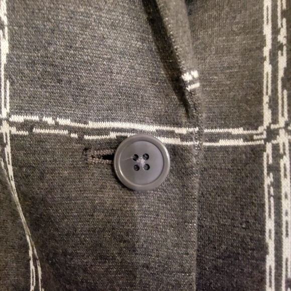 Jacket - Picture 2 of 4